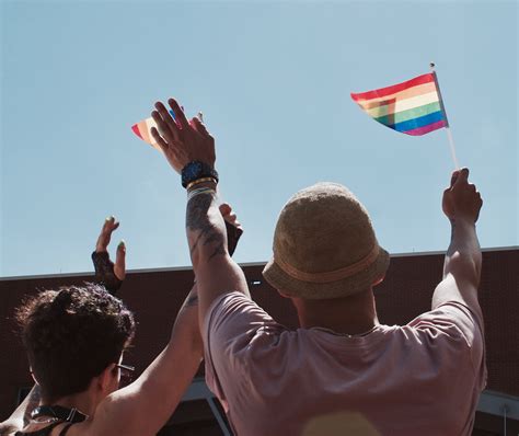 incontri gay aquila|Chatta e fissa appuntamenti con uomini gay, bisessuali,